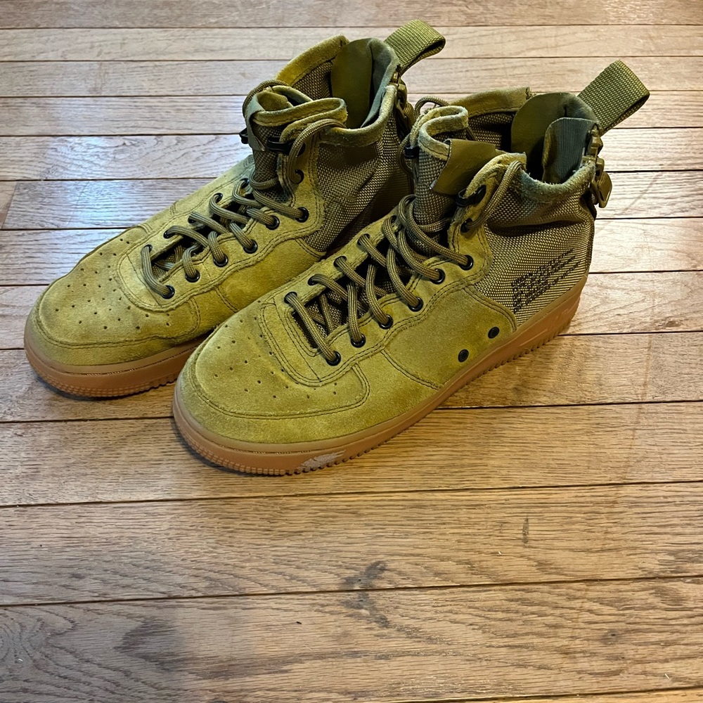Boys Nike SF Air Force 1 Sneakers